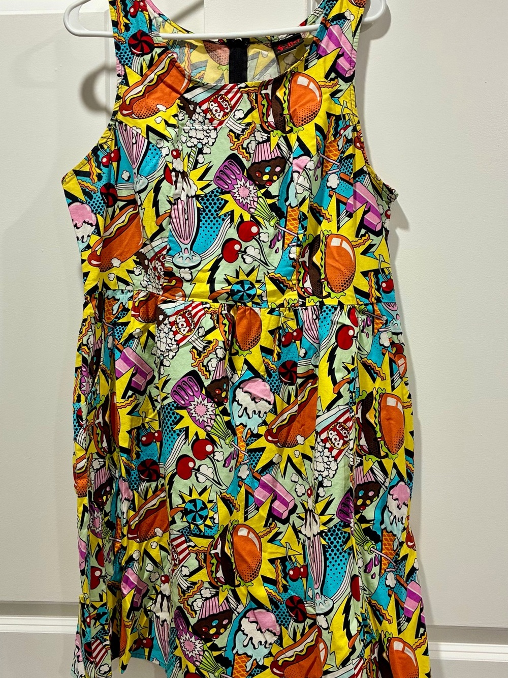 Filter candy pop art plus size dress